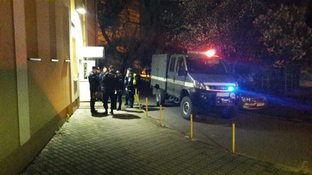 Wieka ewakuacja na Pomorskiej w Łodzi po alarmie bombowym