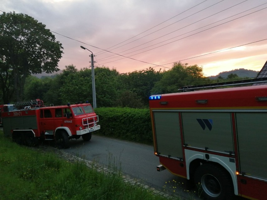 Zdjęcia z akcji straży pożarnej 4 czerwca 2022 w Walimiu.