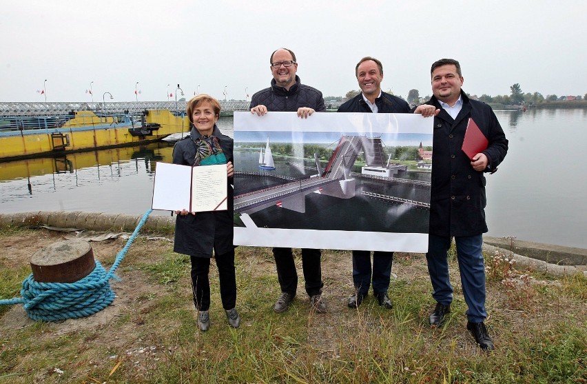 Władze Gdańska podpisały list w sprawie mostu w Sobieszewie [ZDJĘCIA]