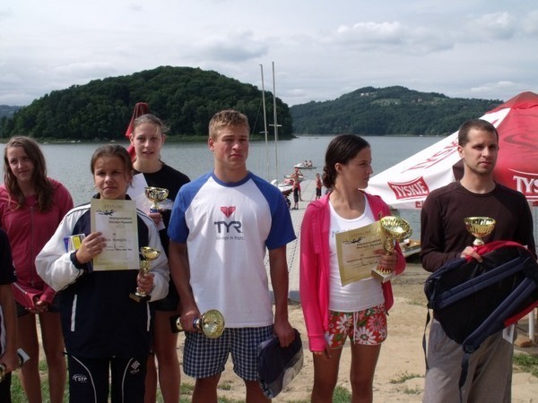 XII Międzynarodowy Maraton Pływacki na Jeziorze Rożnowskim [ZDJĘCIA]