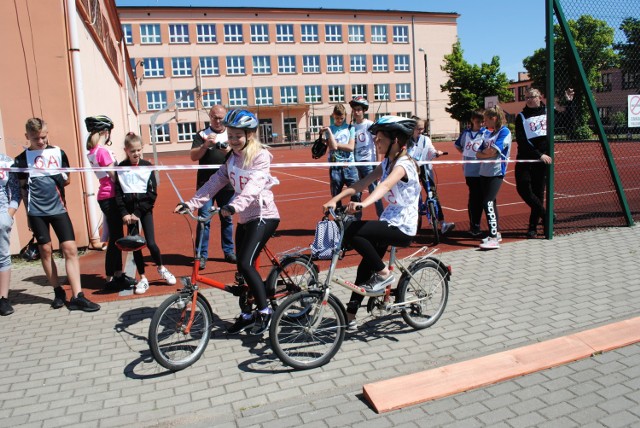 W szkole nr 2 w Koronowie rozegrana została 41. edycja Ogólnopolskiego Turnieju Bezpieczeństwa Ruchu Drogowego uczniów szkół podstawowych i gimnazjalnych. 



Wideo: Info z Polski 17.05.2018

