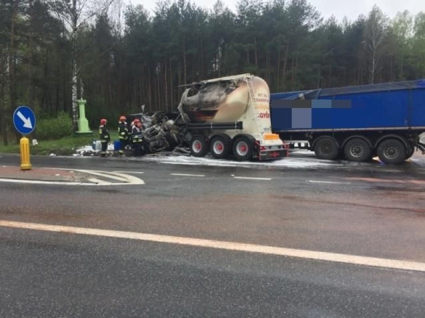 Zderzenie dwóch ciężarówek w Rudzie Malenickiej