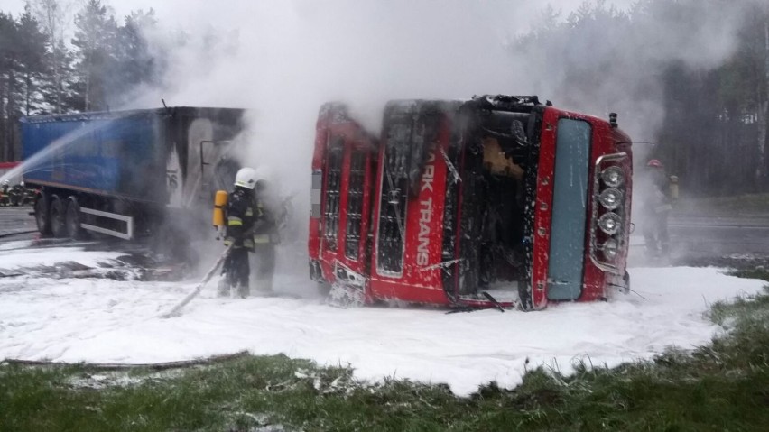 Zderzenie dwóch ciężarówek w Rudzie Malenickiej