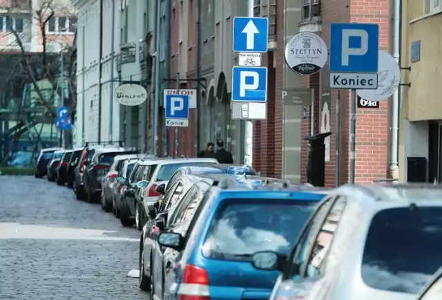 Parkowanie na szczecińskiej starówce ma być tańsze niż do tej pory