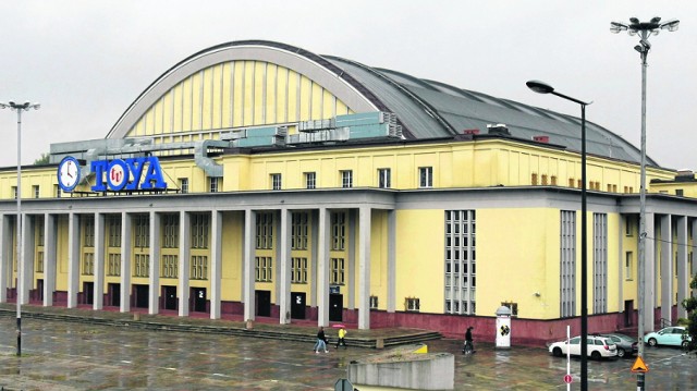 Hala Sportowa powstała w 1957 r. Mimo sędziwego wieku wciąż służy łodzianom