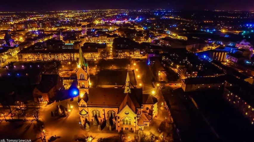 Zabrze nocą wygląda pięknie. Zobaczcie niesamowite zdjęcia z drona. Część druga [ZDJĘCIA]