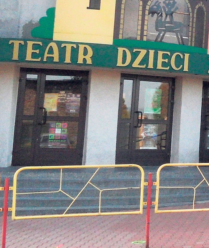 Teatr Dzieci Zagłębia

Przy ulicy Teatralnej stojaków nie...