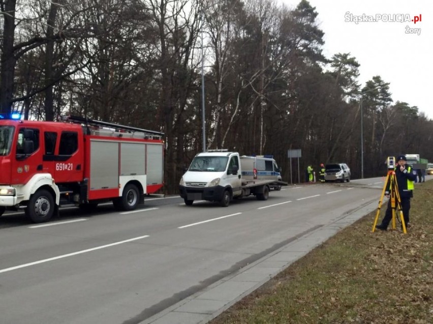 W wypadku na DK 81 w Żorach ranna została jedna osoba. Trasa...
