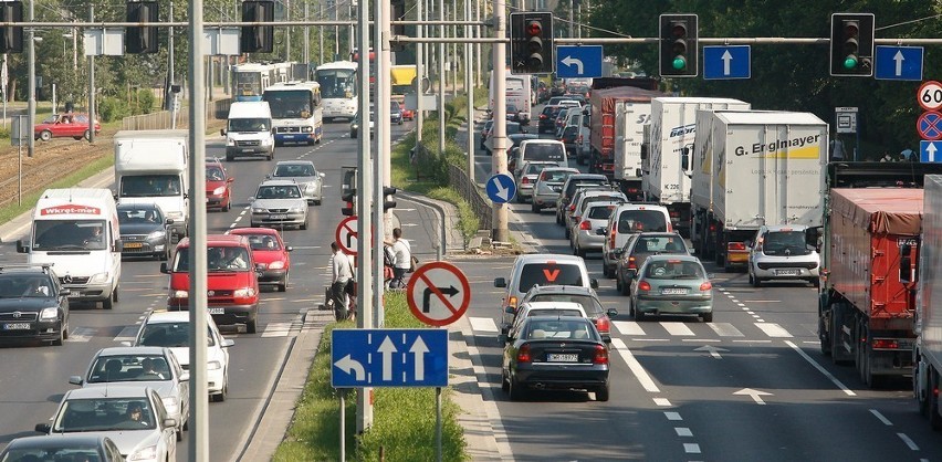 Samochody we Wrocławiu przyspieszyły
