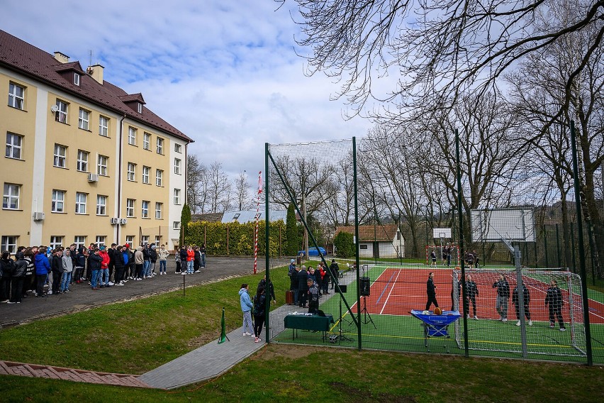 Nowe boisko powstało w sąsiedztwie budynku CKUiZ w Tuchowie