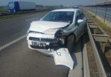 Wypadek na A4. Kierująca fiatem punto uderzyła w bariery