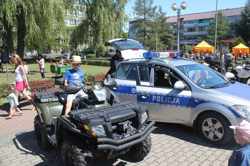 Funkcjonariusze Komendy Powiatowej Policji w Sokółce wraz z...