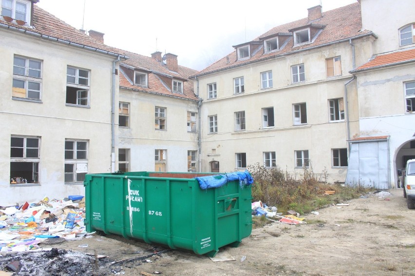W Kazimierzu ruszyło wyburzanie szkoły