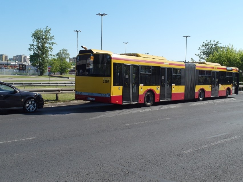 Wypadek autobusu MPK Łódź na Bandurskiego przy Atlas Arenie....