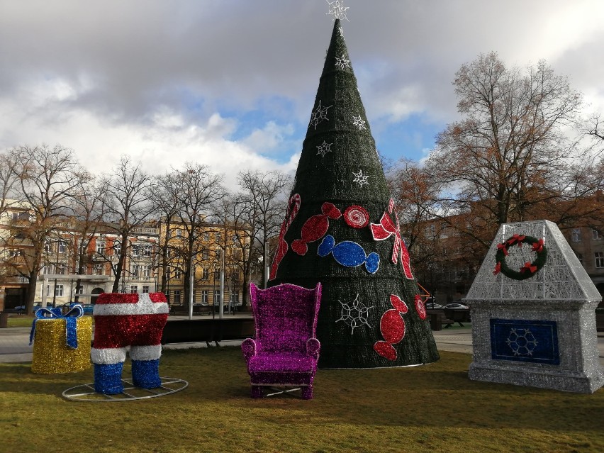 Gorzów już gotowy na święta. Tak wyglądają świąteczne ozdoby w mieście [ZDJĘCIA]