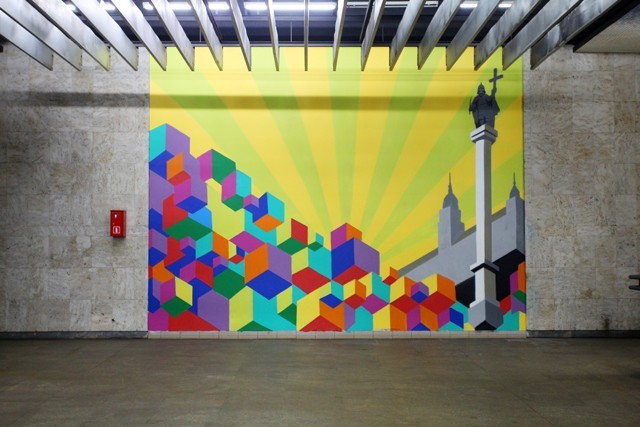 Dworzec Śródmieście pomalowany w ramach akcji Dulux Let's Color