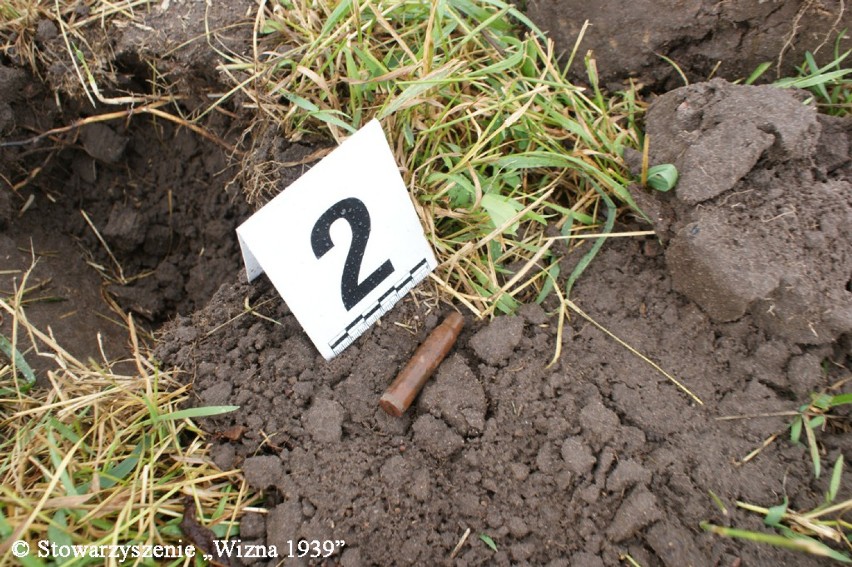 We wskazanym miejscu znaleziono łuski od niemieckiej broni