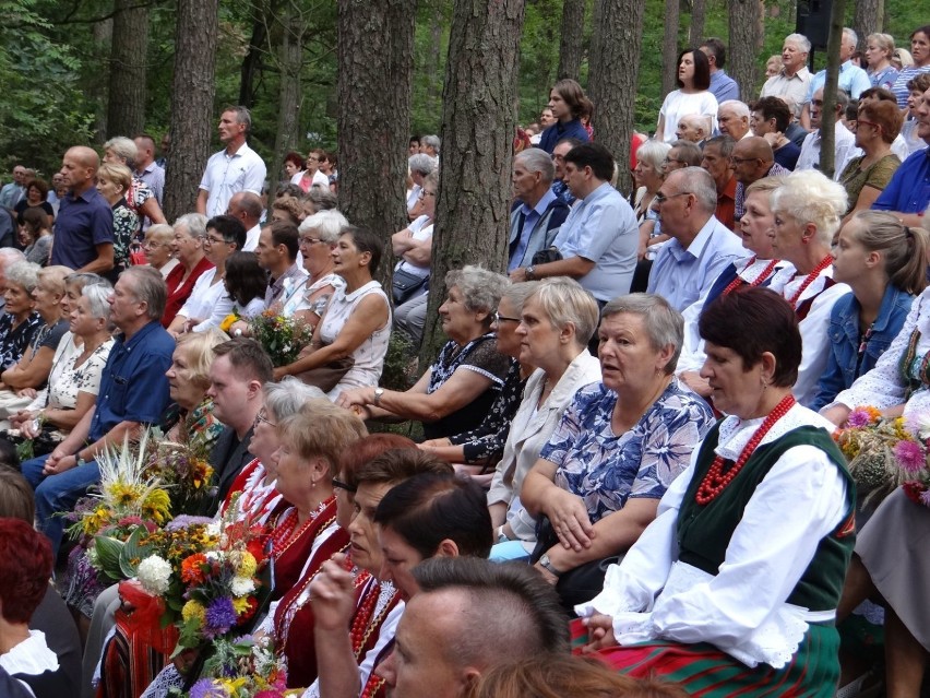 Uroczysta msza św. w Dolinie Objawienia odwołana ale... ZDJĘCIA