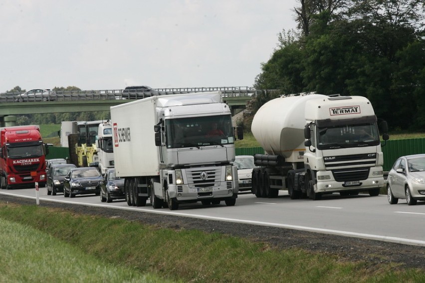 Wypadek na autostradzie A4 (ZDJĘCIA)