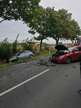 Obórki. Wypadek w gminie Osiek. Trzy auta i pięć osób. Zdjęcia. Szczegóły