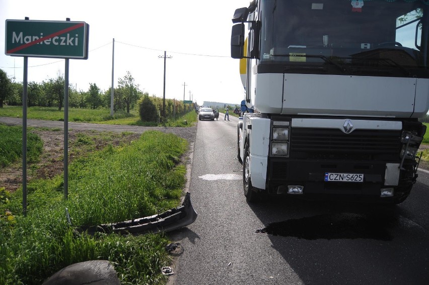 Śrem: wypadek - poranne zderzenie samochodów pod Manieczkami. Jedna osoba w szpitalu