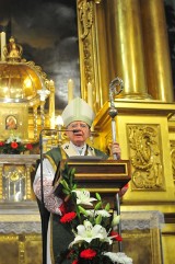 Abp Jędraszewski udziela dyspensy dla wszystkich od uczestnictwa w niedzielnej mszy