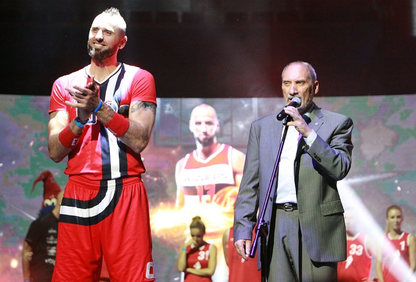 Marcin Gortat Team vs Wojsko Polskie. Super mecz w Atlas Arenie [FOTO, WIDEO]