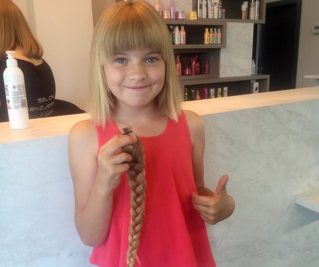 9-letnia Nina obcięła włosy, żeby pomóc chorym dzieciom. Każdy może zrobić to, co dziewczynka z Kluczborka!