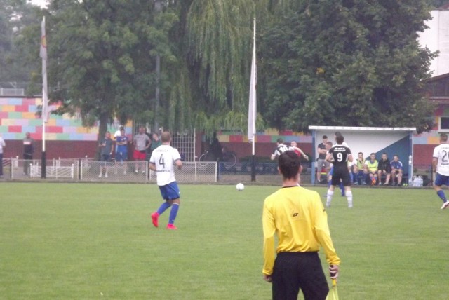 A-klasowa Drwęca Golub-Dobrzyń zagrała u siebie. Jej przeciwnikiem była Wisła Grudziądz. Mecz zakończył się remisem 1:1.