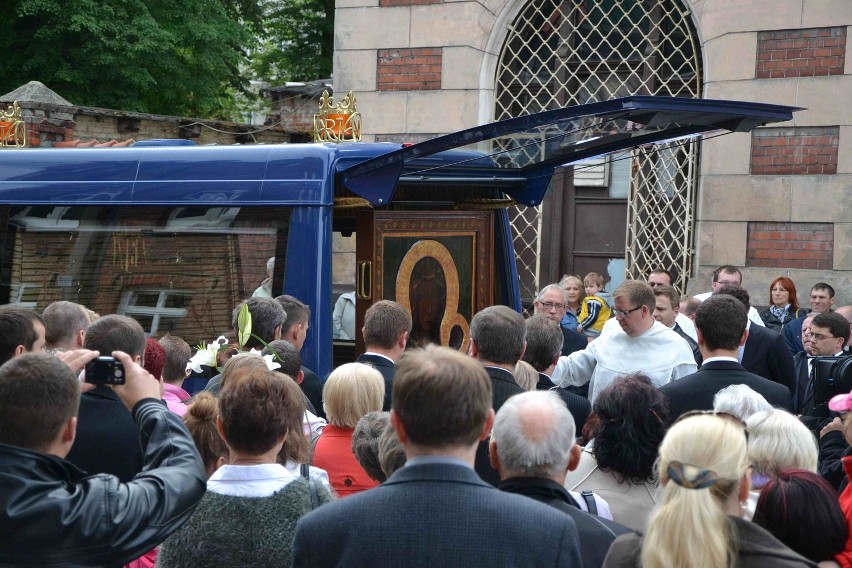 Kopia obrazu Matki Boskiej Częstochowskiej trafiła do siedziby dekanatu Malbork