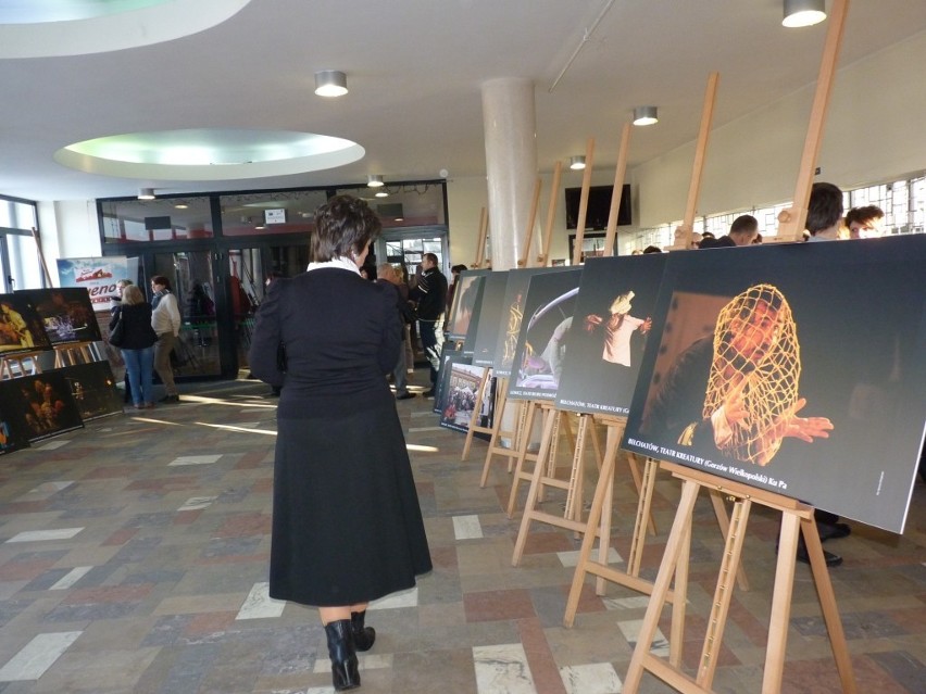 Wystawa zdjęć z 35. Łódzkich Spotkań Teatralnych otwarta w Miejskim Domu Kultury w Radomsku
