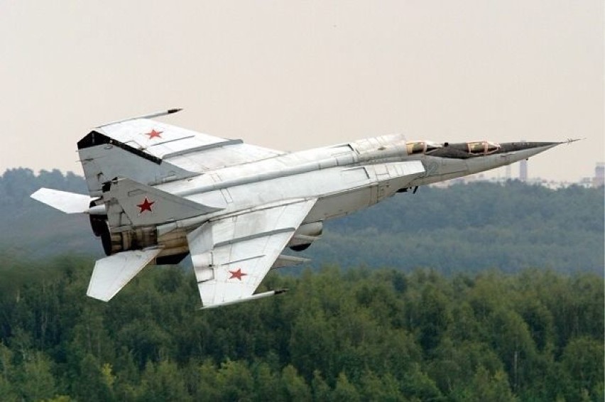 http://tech.wp.pl/mig-25-foxbat-postrach-usa-najszybszy-mys...