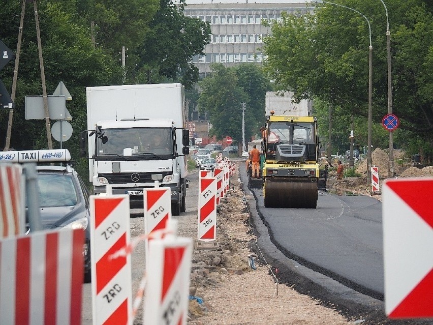 W trakcie modernizacji jest ul. Obywatelska od ul. Nowe Sady...