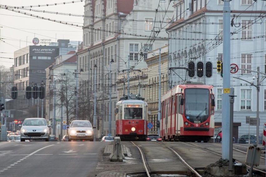 Walentynki 2018. Przejażdżka historyczną N-ką nie tylko dla zakochanych [zdjęcia]