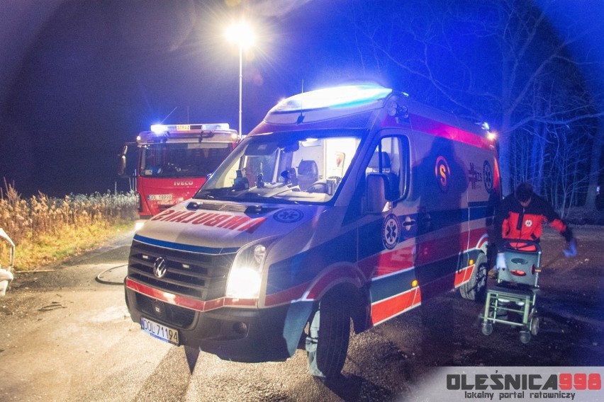 Groźny wypadek pod Wrocławiem. Trzy osoby ranne. Zobacz zdjęcia