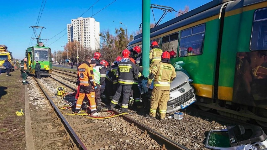 W piątek po godzinie 13 na ul. Zamenhofa na wysokości os....