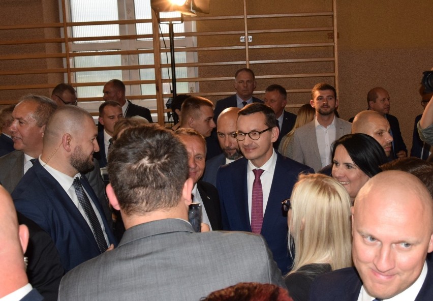 Premier Mateusz Morawiecki spotkał się z mieszkańcami Pajęczna[FOTO, WIDEO]