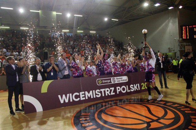 Koszykarki Artego Bydgoszcz wywalczyły wicemistrzostwo Polski


Pogoda na dzień 03.05.2018  | KUJAWSKO-POMORSKIE

źródło: TVN Meteo/x-news

