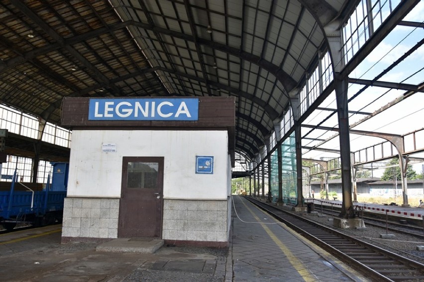 Peron 5 zamknięty dla podróżnych, remont dworca w Legnicy! [ZDJĘCIA]