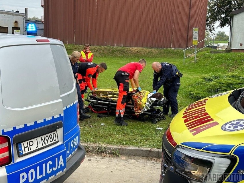 Mężczyzna wtargnął na teren oczyszczalni ścieków przy ul. Wrocławskiej w Opolu i wpadł do zbiornika. Pogotowie zabrało go do szpitala