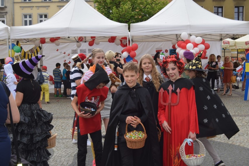 Piknik z okazji Międzynarodowego Dnia Rodziny na Rynku w Kościerzynie [ZDJĘCIA]