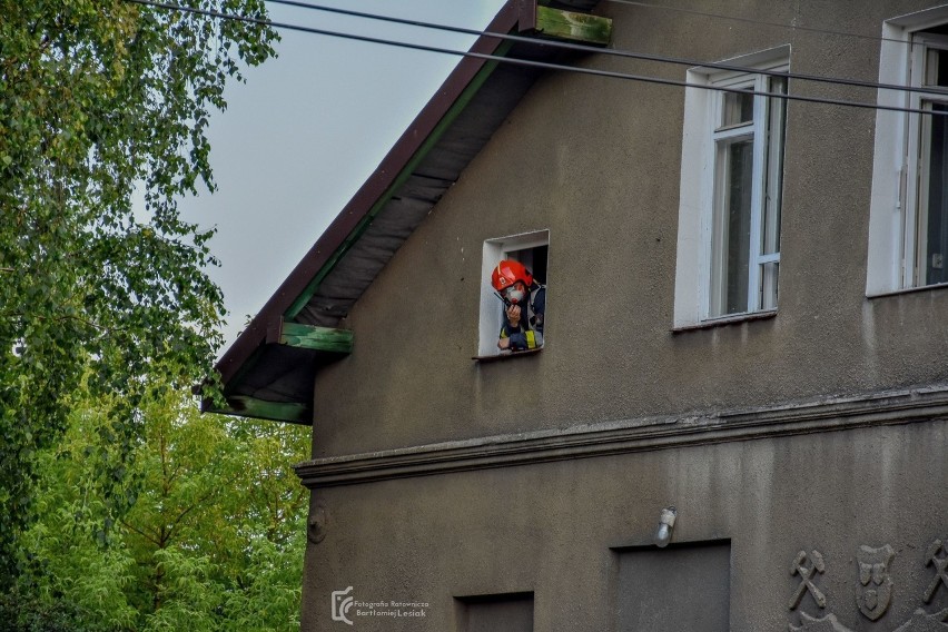 Na miejscu działały cztery jednostki straży i dwa OSP