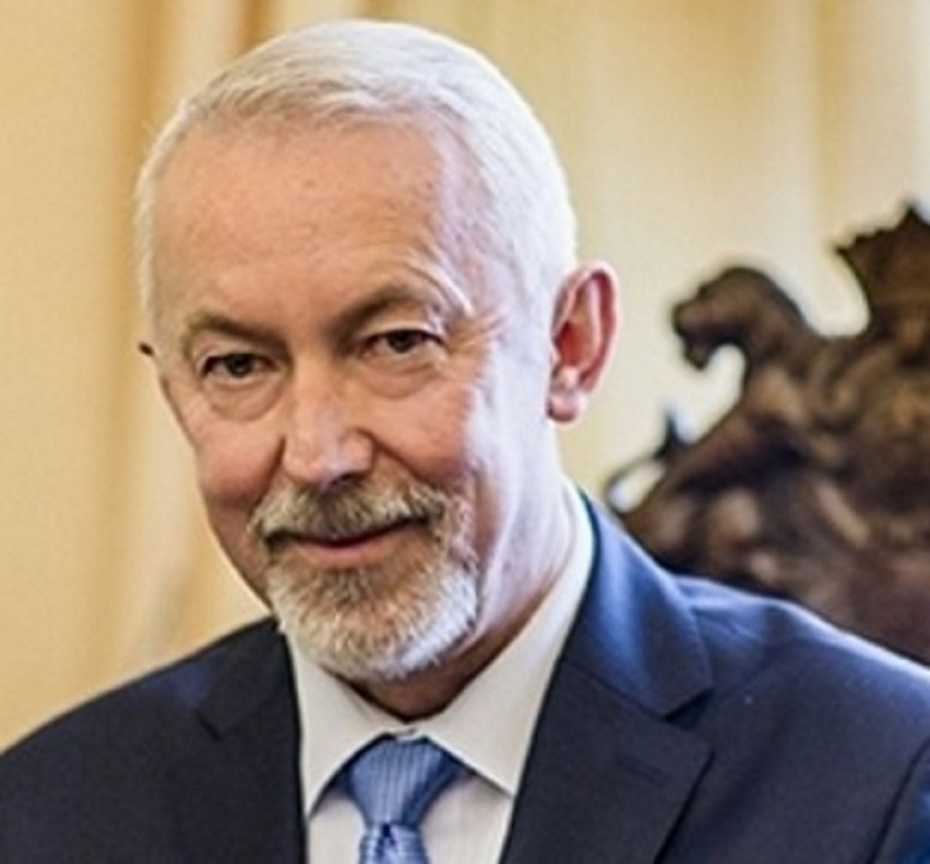 Prezydent Wejherowa Krzysztof Hildebrandt z absolutorium za 2018 rok. 4 radnych było przeciwko