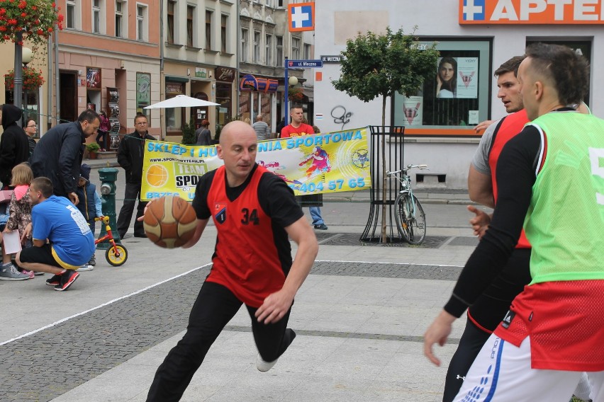 Turniej Streetball Brzeski 2015 zakończył się... w hali [zdjęcia] 