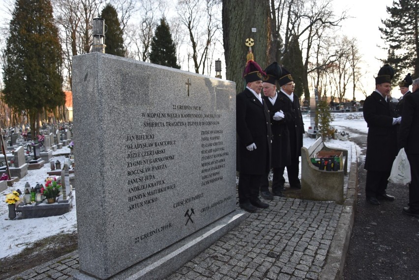 W Wałbrzychu uczczono pamięć 18 tragicznie zmarłych górników