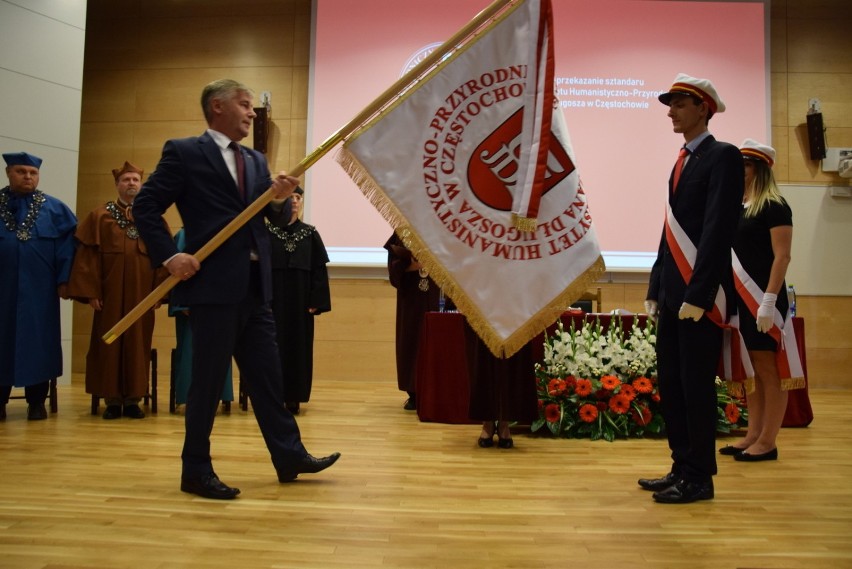 Uniwersytet Humanistyczno-Przyrodniczy im. J. Długosza świętował swoje powstanie. Wśród gości marszałek Stanisław Karcze