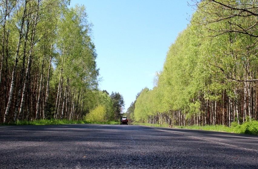 Trwa przebudowa drogi powiatowej na odcinku Brzeźnica- Sypniewo