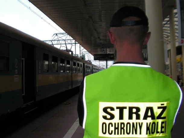 Nielegalne papierosy na stacji w Chełmie
