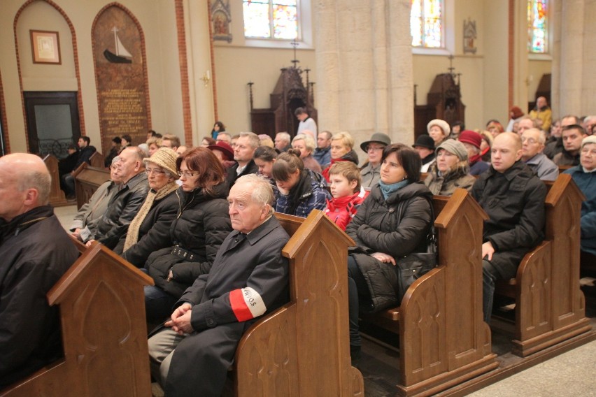 Obchody pamięci Żołnierzy Wyklętych w Łodzi. Msza św. w katedrze [ZDJĘCIA]