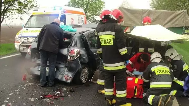 Wypadek w Ruchocicach - zderzyły się 4 auta.